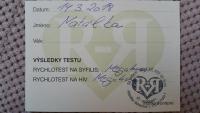 Testy dívek