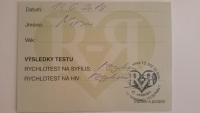 Testy dívek